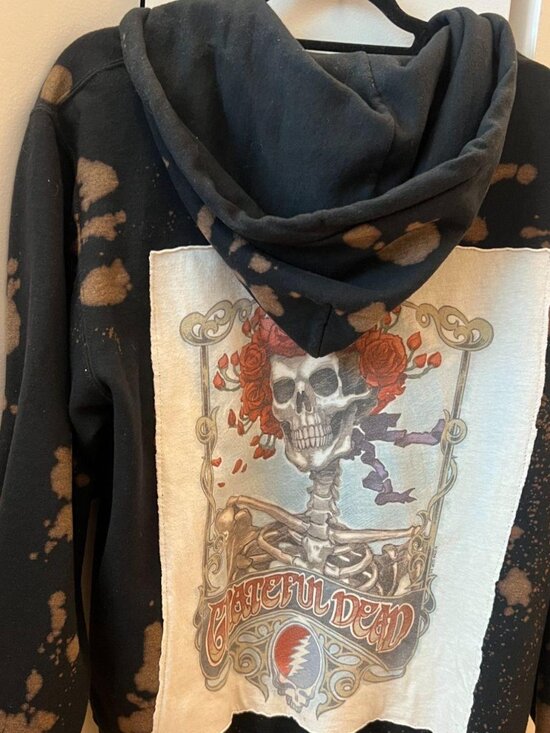 Grateful Dead Tops - "Grateful Dead" hoodie with splatter design. Size medium. Perfect condition